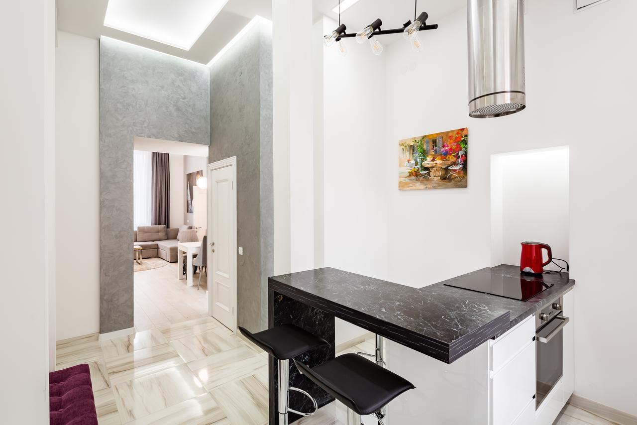 Leogrand Deluxe Apartments On Horodotska 33 Львів Екстер'єр фото